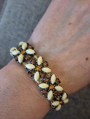 Joan Rivers Rhinestone Stretch Bracelet Vintage Beautiful Multicolor Crystals